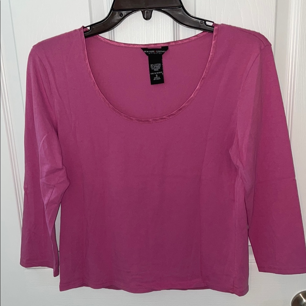 New York & Company Fuchsia Blouse